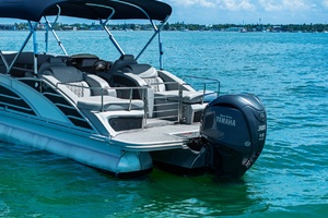 25ft Bennington Yacht For Sale