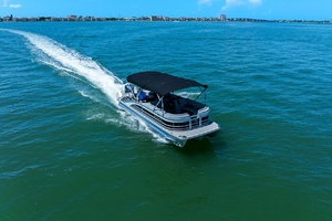 25ft Bennington Yacht For Sale