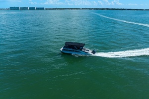 25ft Bennington Yacht For Sale
