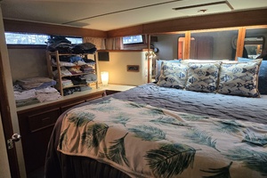 50ft Chris Craft Yacht For Sale