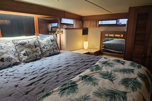 50ft Chris Craft Yacht For Sale