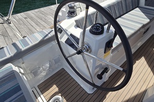 SUMMERPLACE 38ft Beneteau Yacht For Sale
