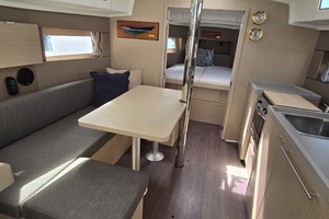 SUMMERPLACE 38ft Beneteau Yacht For Sale