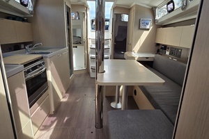 SUMMERPLACE 38ft Beneteau Yacht For Sale