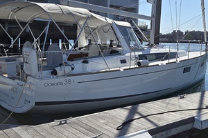 SUMMERPLACE 38ft Beneteau Yacht For Sale