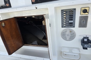 KNOCK ON WOOD 53ft Hatteras Yacht For Sale