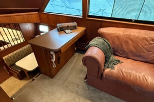 KNOCK ON WOOD 53ft Hatteras Yacht For Sale