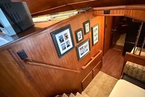 KNOCK ON WOOD 53ft Hatteras Yacht For Sale