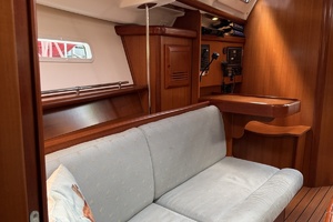 Lone Spar 36ft Beneteau Yacht For Sale
