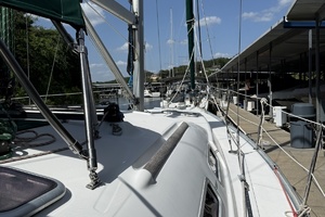 Lone Spar 36ft Beneteau Yacht For Sale