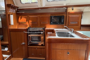 Lone Spar 36ft Beneteau Yacht For Sale