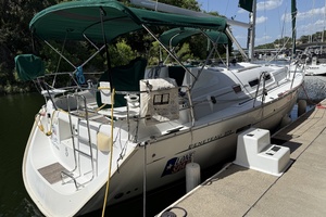 Lone Spar 36ft Beneteau Yacht For Sale