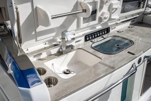 42FT (12.8M) BOSTON WHALER