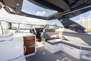 38FT (11.58M) CRUISERS YACHTS