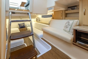 Cabin Lounge
