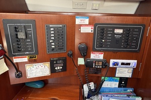 Day Of Air 37ft Beneteau Yacht For Sale