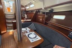 Day Of Air 37ft Beneteau Yacht For Sale