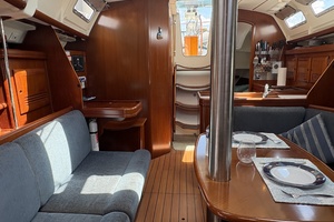 Day Of Air 37ft Beneteau Yacht For Sale