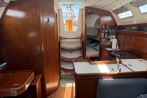 Day Of Air 37ft Beneteau Yacht For Sale