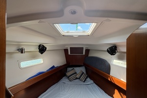 Day Of Air 37ft Beneteau Yacht For Sale