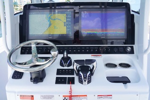 28ft Sea Hunt Yacht For Sale