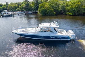 Damn Lucky 2019 Intrepid 475 Sport Yacht Yacht For Sale in Fort Lauderdale FL