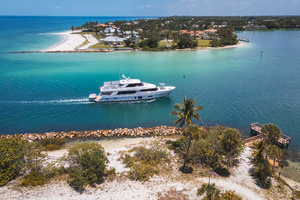 100FT (30.48M) OCEAN ALEXANDER
