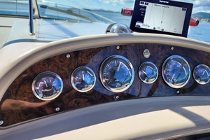 CHEERS 27ft Sea Ray Yacht For Sale
