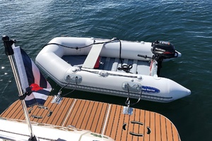 CHEERS 27ft Sea Ray Yacht For Sale
