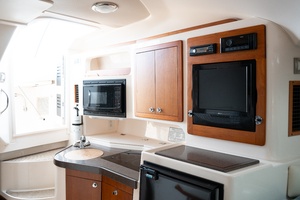 DEVY DO 33ft Grady White Yacht For Sale