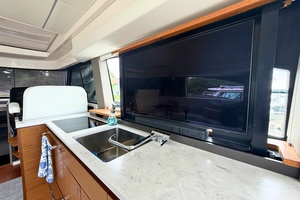 NAUTI LIFE