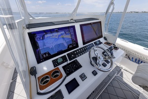 LONESOME COWBOY 39ft Front Runner Yacht For Sale