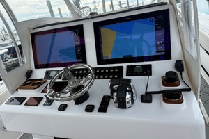 LONESOME COWBOY 39ft Front Runner Yacht For Sale