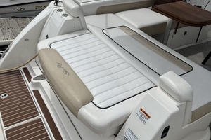 Just Right 31ft Sea Ray Yacht For Sale