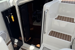 Just Right 31ft Sea Ray Yacht For Sale
