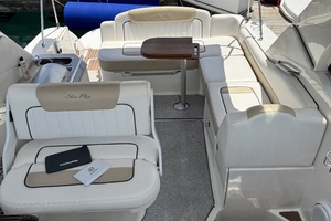 Just Right 31ft Sea Ray Yacht For Sale