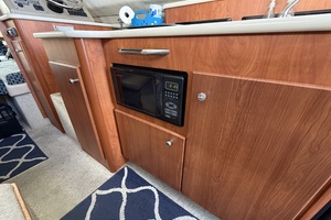 28ft Bayliner Yacht For Sale
