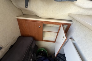 28ft Bayliner Yacht For Sale