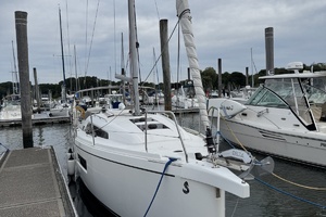 KAIFU 31ft Beneteau Yacht For Sale