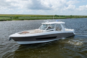 Leslie Ann 42ft Boston Whaler Yacht For Sale