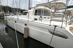 42ft Fountaine Pajot Yacht For Sale