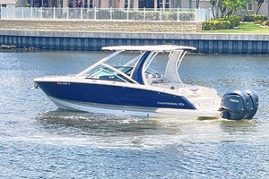 28ft Chaparral Yacht For Sale