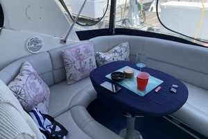 GEORGIE GIRL 32ft Four Winns Yacht For Sale