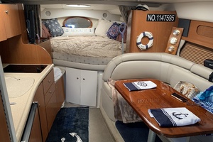 GEORGIE GIRL 32ft Four Winns Yacht For Sale