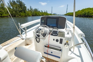 25ft Novurania Yacht For Sale