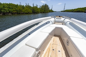 25ft Novurania Yacht For Sale