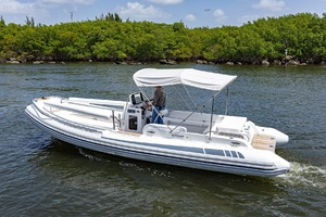 25ft Novurania Yacht For Sale
