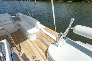 25ft Novurania Yacht For Sale