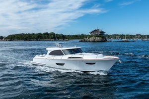 Matterhorn White 50ft ECLIPSE Yacht For Sale