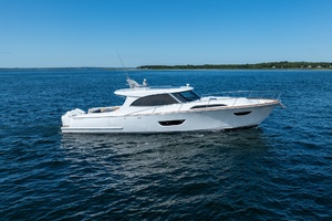 Matterhorn White 50ft ECLIPSE Yacht For Sale